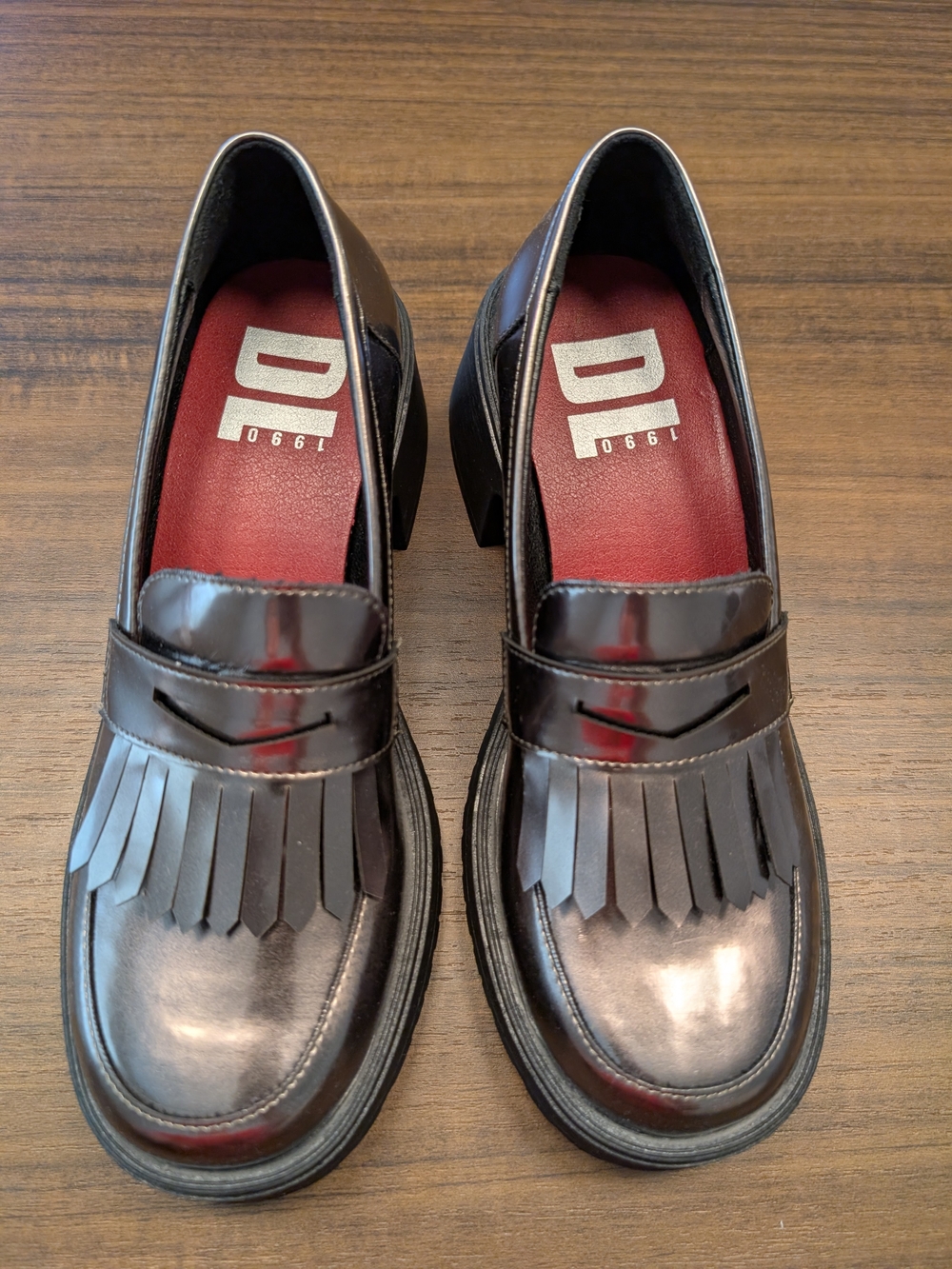 Dirty Laundry Black Metallic Finish Loafers